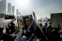 ثوريو مصر يحذرون السيسي: براءة مبارك ثورة جديدة !