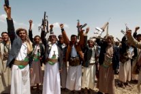 خبراء من حزب الله يحضرون لهجوم الحوثيين على مأرب