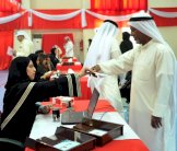 البحرينيون يقترعون في جولة الإعادة للانتخابات النيابية
