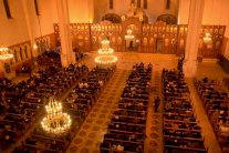 صعود المتطرفين يهدد مسيحيي الشرق