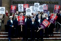 وقف إعتماد الشريعة في كتابة الوصية ببريطانيا