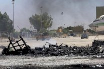 قوات حفتر تتبنى الغارة الجوية على مطار معيتقية 