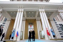 اردوغان يدافع عن قصره المنيف