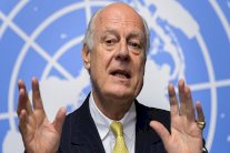 ميستورا في تركيا للقاء معارضين سياسيين وعسكريين