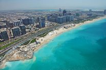 التايم: 30 ألف أميركي ينعمون بالأمان في الإمارات