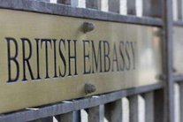 إغلاق سفارة بريطانيا في القاهرة بسبب