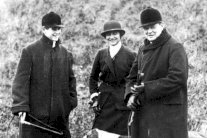 كوكو شانيل... أحدثت ثورة في عالم الأزياء والحرب!