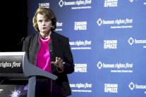 ديان فاينستاين: نعم للمراقبة... لا للتعذيب !