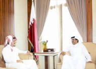 لقاء يجمع الأمير تميم بالوليد بن طلال في الدوحة