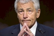 هيغل في بغداد ومئات الجنود الغربيين في طريقهم إلى العراق 