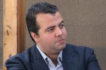 السيسي مطالب بمصالحة مع الشباب لتجنب السقوط المبكر 