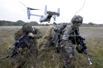 فرنسا قتلت او اسرت 200 مسلح متطرف في الساحل الافريقي