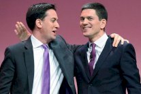 ميليباند يلمح لاحتمال عودته للسياسة البريطانية 