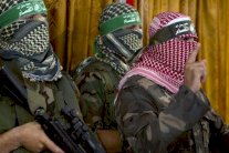 القسام تحذر من الانفجار حال عدم اعادة الاعمار