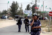 الأجهزة الأمنية في غزة تخلي مقارها بشكل مفاجئ