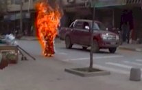 شابة تيبتية تحرق نفسها احتجاجًا على 