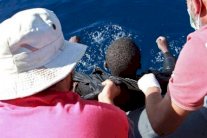 غرق تسعة مهاجرين بينهم ثلاثة رضع قرب السواخل المغربية