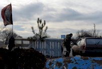 مقتل ثلاثة جنود اوكرانيين في معارك بمطار دونيتسك 