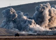 52 مدنيا قتلوا في غارات على معاقل داعش بسوريا