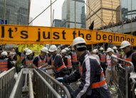 اعتقال العشرات عقب تجدد التظاهرات في هونغ كونغ