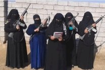 الداعشيات في الرقة السورية