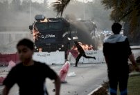 السجن لـ 24 شيعيا بتهمة مهاجمة الشرطة في البحرين