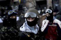 أشتون تلتقي الرئيس الأوكراني وواشنطن تدعو إلى تسوية 