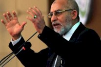 مصر: تأجيل محاكمة مرشد الإخوان إلى 15 شباط/فبراير