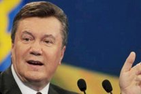 رئيس أوكرانيا يدعو إلى الحوار والإصلاح الدستوري 