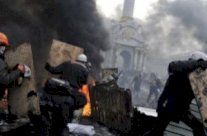 إخلاء مبنى الحكومة الاوكرانية الرئيسي بعد صدامات 