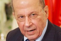 عون يلعب دور الوسيط وعينه على الرئاسة