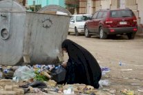 العراق يخصص رواتب شهرية لستة ملايين مواطن دون خط الفقر 