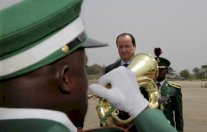 هولاند يؤكد ضرورة تجنب أي محاولة لتقسيم أفريقيا الوسطى