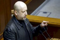 الرئيس الأوكراني الموقت يحذر روسيا من أي عدوان عسكري