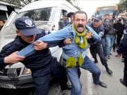 الشرطة الجزائرية قمعت اعتصامًا شعاره 