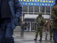 طلقات تحذيرية باتجاه جنود اوكرانيين في القرم