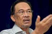 تثبيت ادانة زعيم المعارضة بتهمة اللواط في ماليزيا 