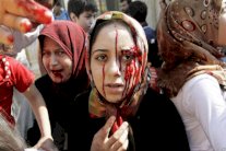 ديسنسي تدعو السوريات إلى المبادرة لمصالحة وطنية