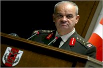 الافراج عن القائد السابق للجيش التركي المدان بتهمة تدبير مؤامرة ضد الحكومة