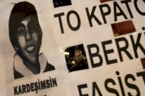 أردوغان: الفتى الذي توفي متأثرا بجروحه في تركيا كان مخربا