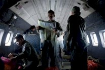 فرضية الوقف اليدوي لأجهزة الطائرة ترسل البحث إلى المحيط الهندي