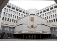 برلمان القرم يتبنى اعلان استقلال عن اوكرانيا