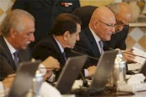 إستقالة رئيس الحكومة ستُعيد لبنان إلى نقطة الصفر