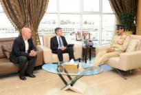 بحث تعزيز التعاون بين شرطة دبي والقنصلية الأميركية 