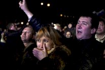 القرم تطلب الانضمام الى روسيا وتعبئة جزئية للقوات في أوكرانيا 