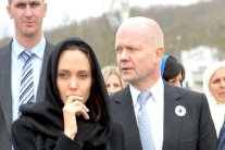 قمة غير مسبوقة لمواجهة العنف الجنسي في الحروب 