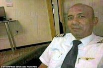 ابن قائد الطائرة الماليزية المفقودة يبرّئ ساحة والده من الكارثة