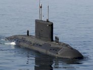 غواصة بريطانية تنضم الى عمليات البحث عن الطائرة الماليزية