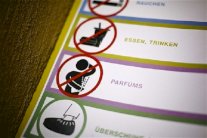 عمارة سويسرية تمنع التدخين والعطور والهواتف الخلوية 