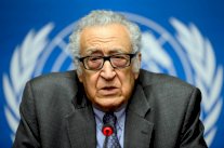 صحيفة سورية تتهم الإبراهيمي بتشجيع الإرهاب